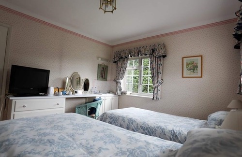 Sudbury Bed & Breakfast | Newmans Hall