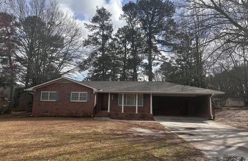 Newnan House | Newnan GetawaynnSharennSave