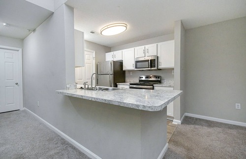 Newnan Apartment | Newnan Lakes 2Bd Corporate Apartment