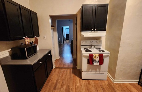 Newport News Apartment | Newport News 2/1 Apartment - Your home away from home
