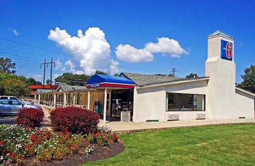 Central Newport News Hotel | Newport News, VA