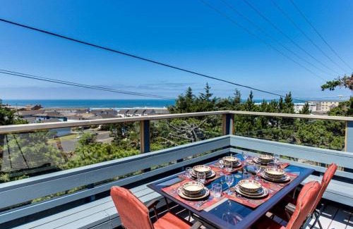 Newport House | Newport's Cypress Oceanview Home