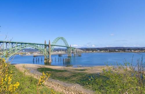 Newport House | Newport's Cypress Oceanview Home