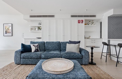 Newtown House | Newtown Haven