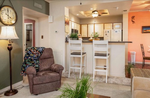 Lake Havasu City Condo | NEXT DOOR TO ROTARY PARK AND THE LAKE!