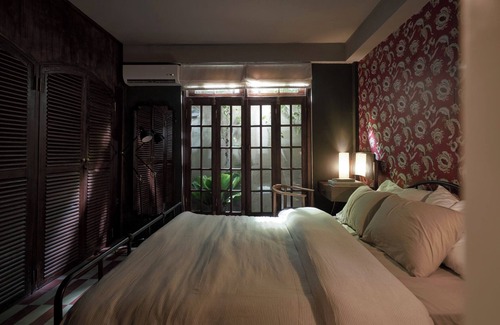 Hue Bed & Breakfast | Ngâu House - Local house in Hue city with with self check in