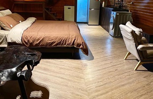 Pleiku Cabin | Nhà Yên 's 2 Bedrooms Lake Resort Hotel Homestay