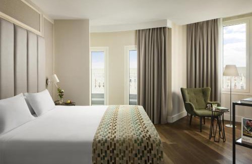 Golden Triangle of Art Hotel | NH Madrid Nacional