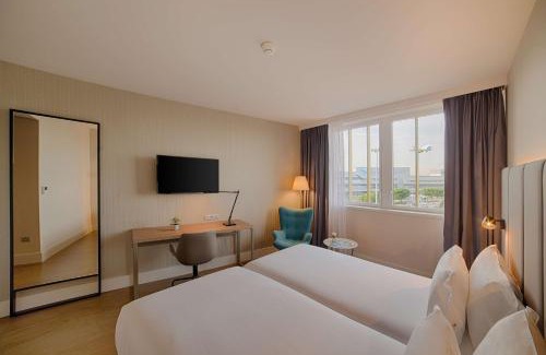 Blagnac Hotel | NH Toulouse Airport
