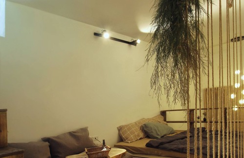 Hai Ba Trung Apartment | Nhem - Street view rustic WOODEN HOME at the heart of Hanoi