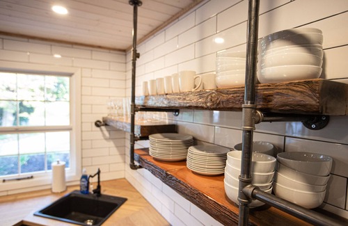 Louth House | Niagara Wine Routes Fifth street