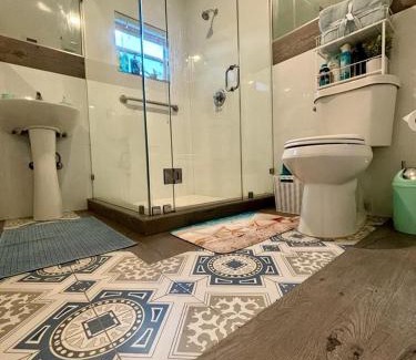 Midtown House | Nice 2 Twin bedroom - Best central location in Miami - Luggage storage, parking and Laundry for free!