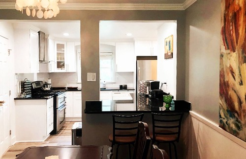North Decatur House | Nice 3bd room Decatur GEM - Near Emory and Downtown