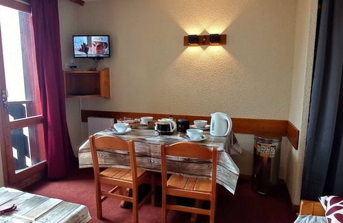 Val-Thorens Apartment | nice 4pers apartment of 24m2, well equipped in a residence with ski-in/ski-out departure!