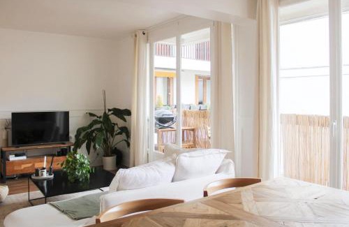 20th Arrondissement Apartment | Nice 57 m near Ménilmontant