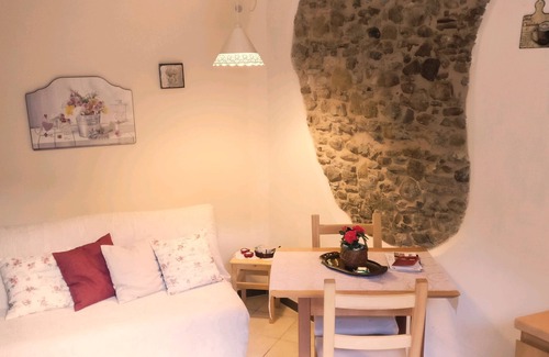 Benevento Apartment | Nice and bright independent studio apartment in the heart of the city!