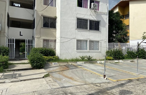 Crucecita Apartment | Nice and comfortable apartment 10 minutes from Chahue beach