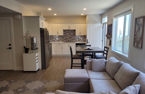 Rutland Apartment | Nice and cozy, ground floor walk in suite in new home