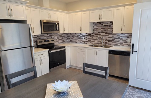 Rutland Apartment | Nice and cozy, ground floor walk in suite in new home