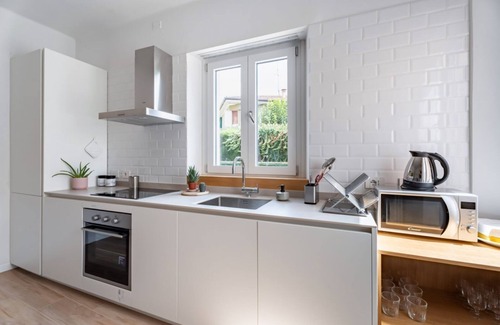 San Zeno Apartment | Nice and modern apartment of 50sqm located on the ground floor (steps to access), can comfortably accommodate up to 2 people.The accommodation is located in a residential and quiet area, just steps from the wonderful Church of San Zeno, Piazza Bra and th