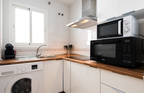 La Trinidad Apartment | Nice and practical apartment tastefully decorated