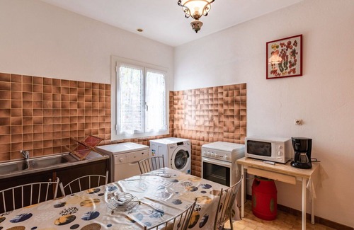 Santa-Lucia-di-Moriani House | Nice apartment in villa for 6 guests with WIFI, TV, patio, pets allowed and parking