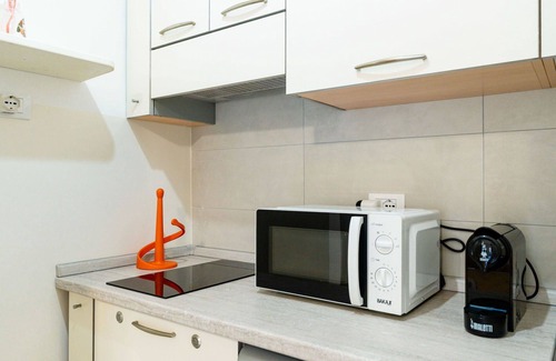 Santo Stefano al Mare Apartment | Nice apartment for 3 guests with WIFI, A/C, TV, balcony, pets allowed and parking