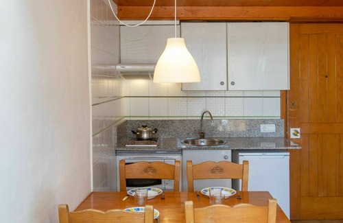 Els Griells Apartment | Nice apartment for 4 people with pool, A/C, WIFI, TV and terrace