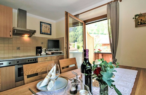 Ramsau im Zillertal Apartment | Nice apartment for 6 guests with WIFI, TV, balcony and parking