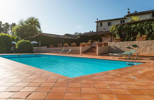 Poggiarello House | Nice apartment in villa for 2 people with WIFI, pool, TV, terrace and parking