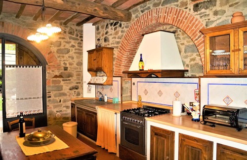 Poggio Alla Croce Other | Nice apartment for 4 guests with A/C, WIFI, TV, patio and panoramic view, close to Greve In Chia.