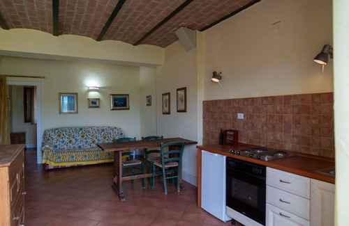 Villa Santa Maria Apartment | Nice apartment for 4 guests with pool, WIFI, A/C, TV, balcony, pets allowed and parking