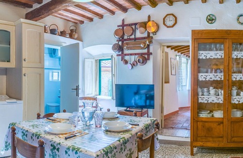 Casale Marittimo Apartment | Nice apartment for 4 guests with WIFI and TV