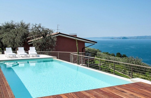 Frader Apartment | Nice apartment for 5 guests with A/C, WIFI, pool, TV, terrace and parking