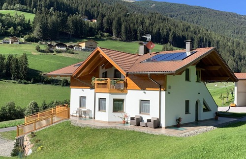Sarentino Apartment | Nice apartment for 6 people with WIFI, TV and balcony