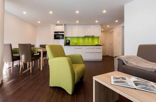 Saas Almagell Apartment | Nice apartment for 4 people with hot tub, WIFI, TV and balcony
