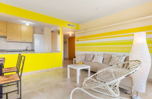 Isla Cristina Apartment | Nice apartment for 5 people with pool, WIFI, A/C, TV, balcony and parking
