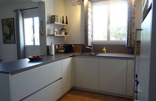 Nans-les-Pins Apartment | Nice apartment for 8 people with WIFI, private pool, TV, terrace, pets allowed and parking