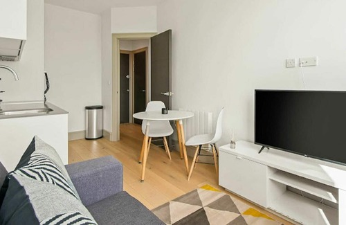 West Harrow Apartment | Nice apartment for 2 guests with WIFI and TV