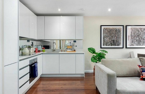 The City of London Apartment | Nice apartment for 2 guests with WIFI and TV