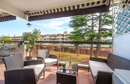 Plaine de la Brague Apartment | Nice apartment for 2 people with WIFI, pool, A/C, TV, terrace and parking