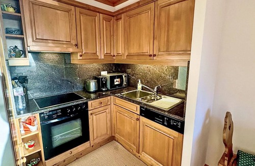 Lens Apartment | Nice apartment for 2 people with WIFI, TV, balcony and parking
