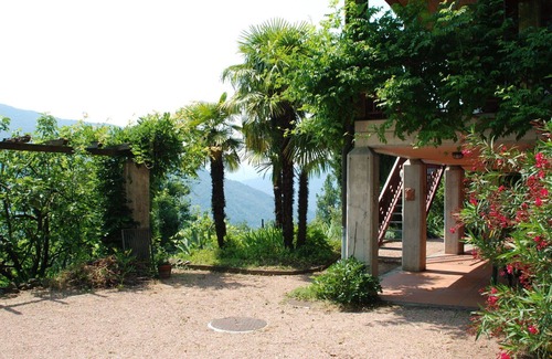 Melano Apartment | Nice apartment for 2 people with TV, patio, pets allowed, panoramic view and parking
