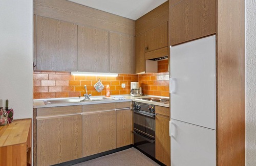 Parpan Apartment | Nice apartment for 3 guests with WIFI, TV and balcony