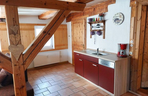 Grossschoenau Apartment | Nice apartment for 3 guests with WIFI, TV, patio, pets allowed and parking