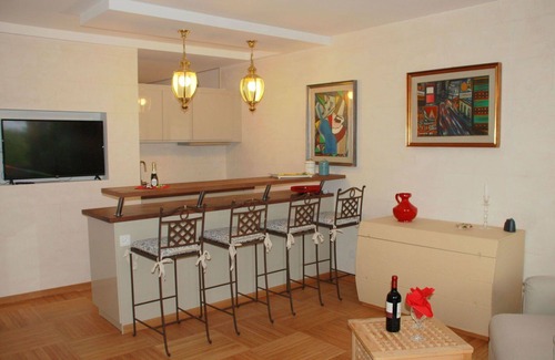 Bigogno Apartment | Nice apartment for 3 people with pool, A/C, WIFI, TV, balcony and parking