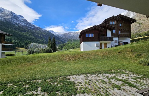Saas-Fee Apartment | Nice apartment for 4 guests with WIFI, balcony and pets allowed