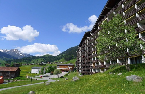 Acletta Apartment | Nice apartment for 4 guests with pool, WIFI, TV, balcony, pets allowed, panoramic view and parking