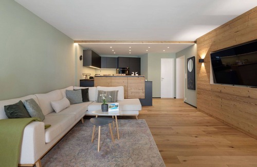 Davos Apartment | Nice apartment for 4 guests with WIFI, TV, terrace and parking