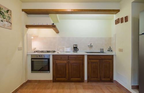 Gello Apartment | Nice apartment for 4 people with WIFI, TV, terrace, pets allowed and parking